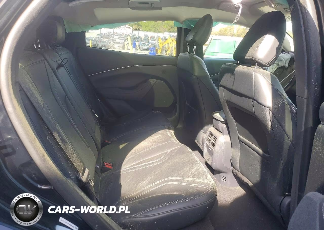 2023 Ford Mustang Mach-E Premium VIN:3FMTK3SU9PMB05695 - 11