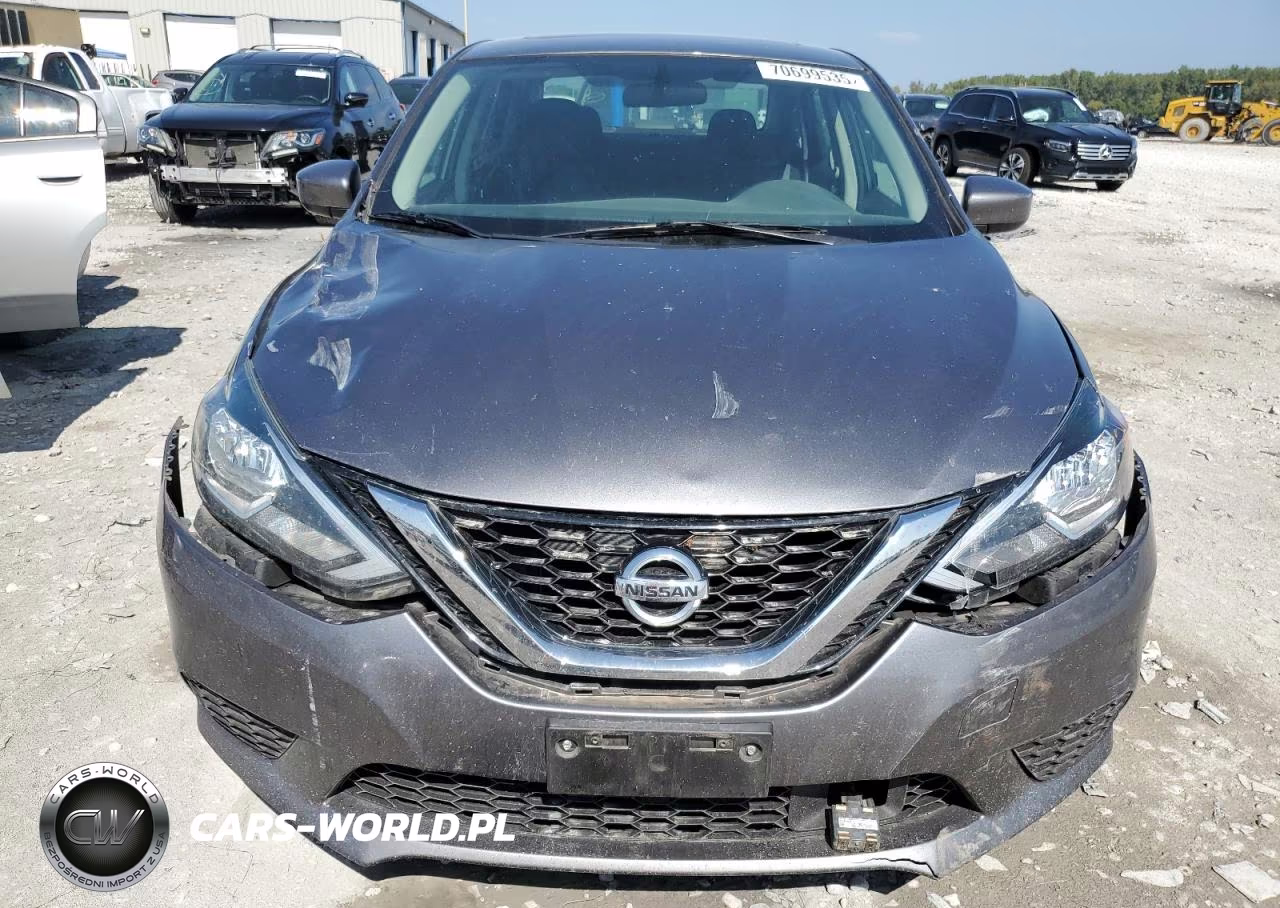 2018 Nissan Sentra S VIN:3N1AB7AP3JY274452 - 5