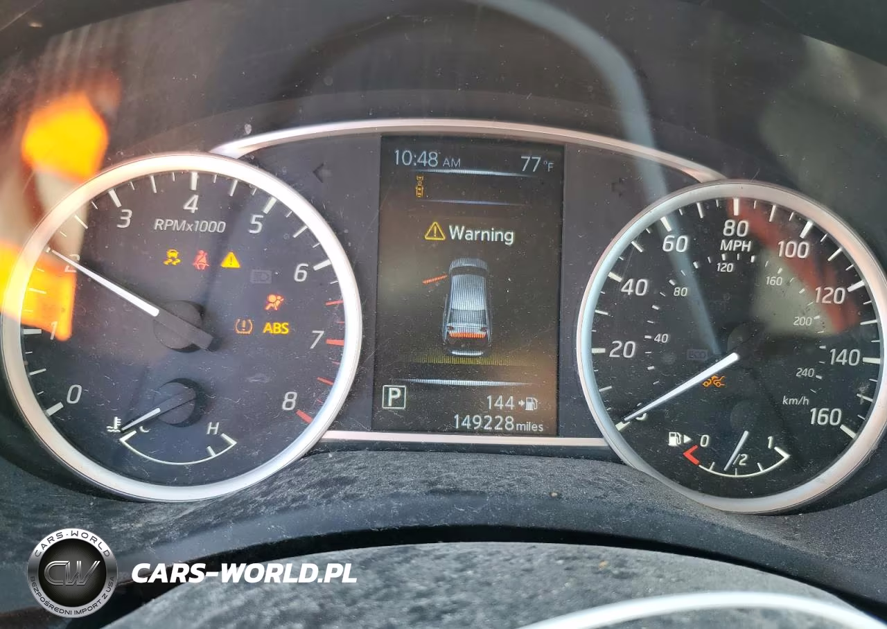 2018 Nissan Sentra S VIN:3N1AB7AP3JY274452 - 9