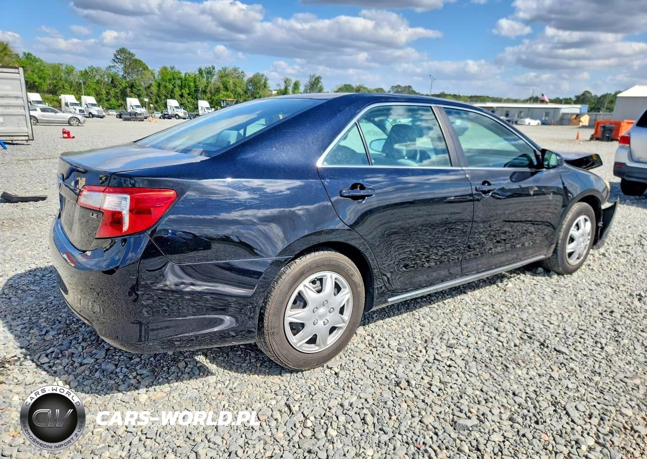 2014 Toyota Camry Le VIN:4T4BF1FK7ER352757 - 3