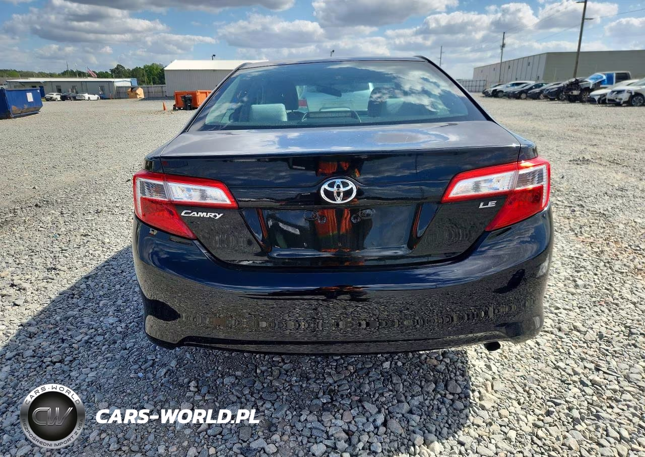 2014 Toyota Camry Le VIN:4T4BF1FK7ER352757 - 6