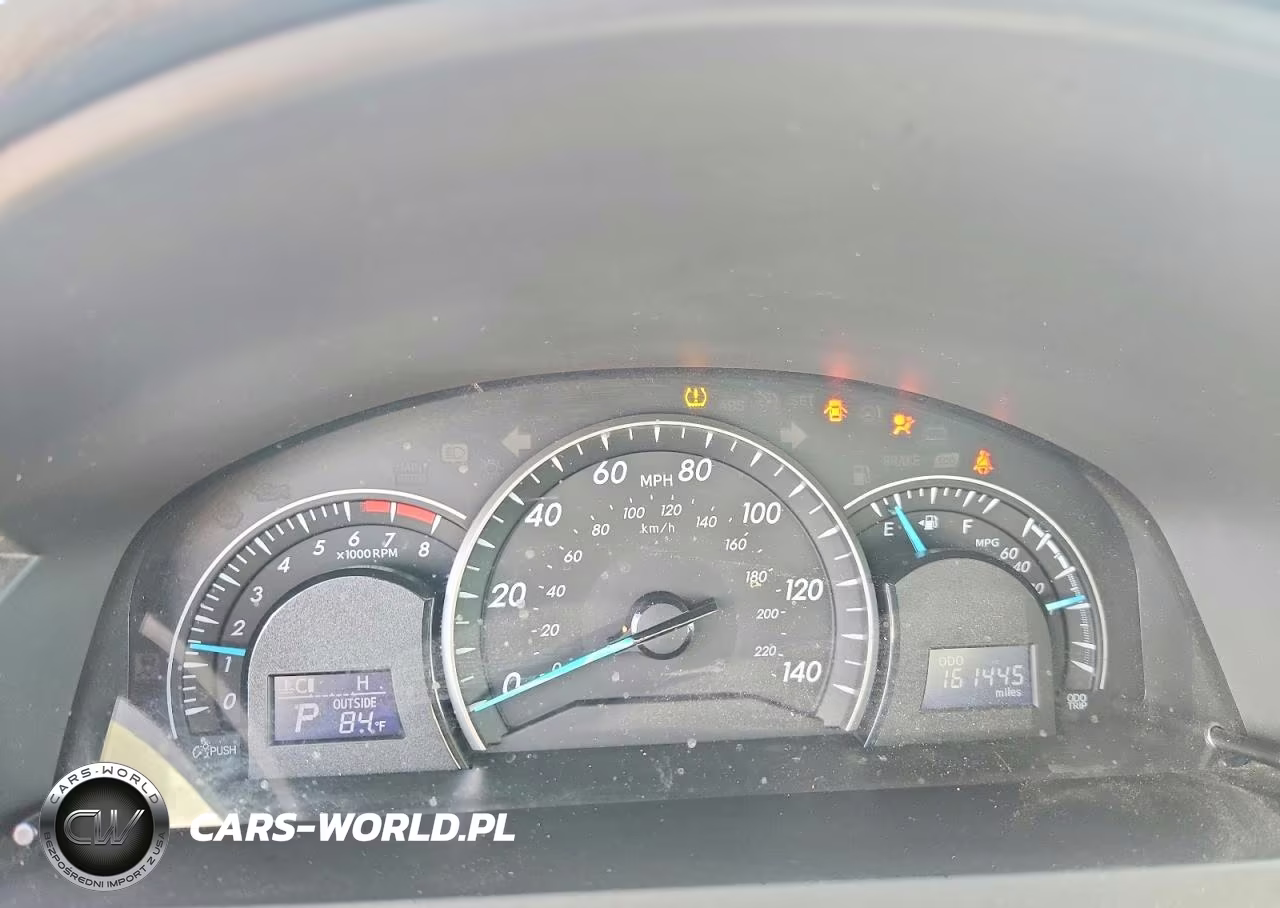 2014 Toyota Camry Le VIN:4T4BF1FK7ER352757 - 9