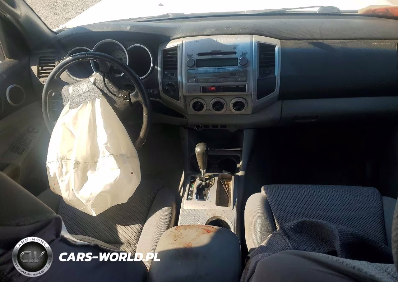 2010 Toyota Tacoma Double Cab VIN:3TMLU4EN9AM051329 - 8