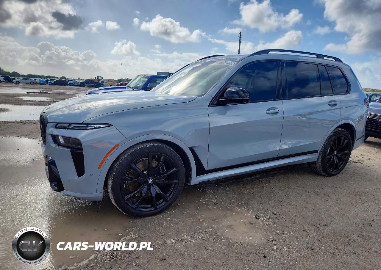 2025 BMW X7 M60I
