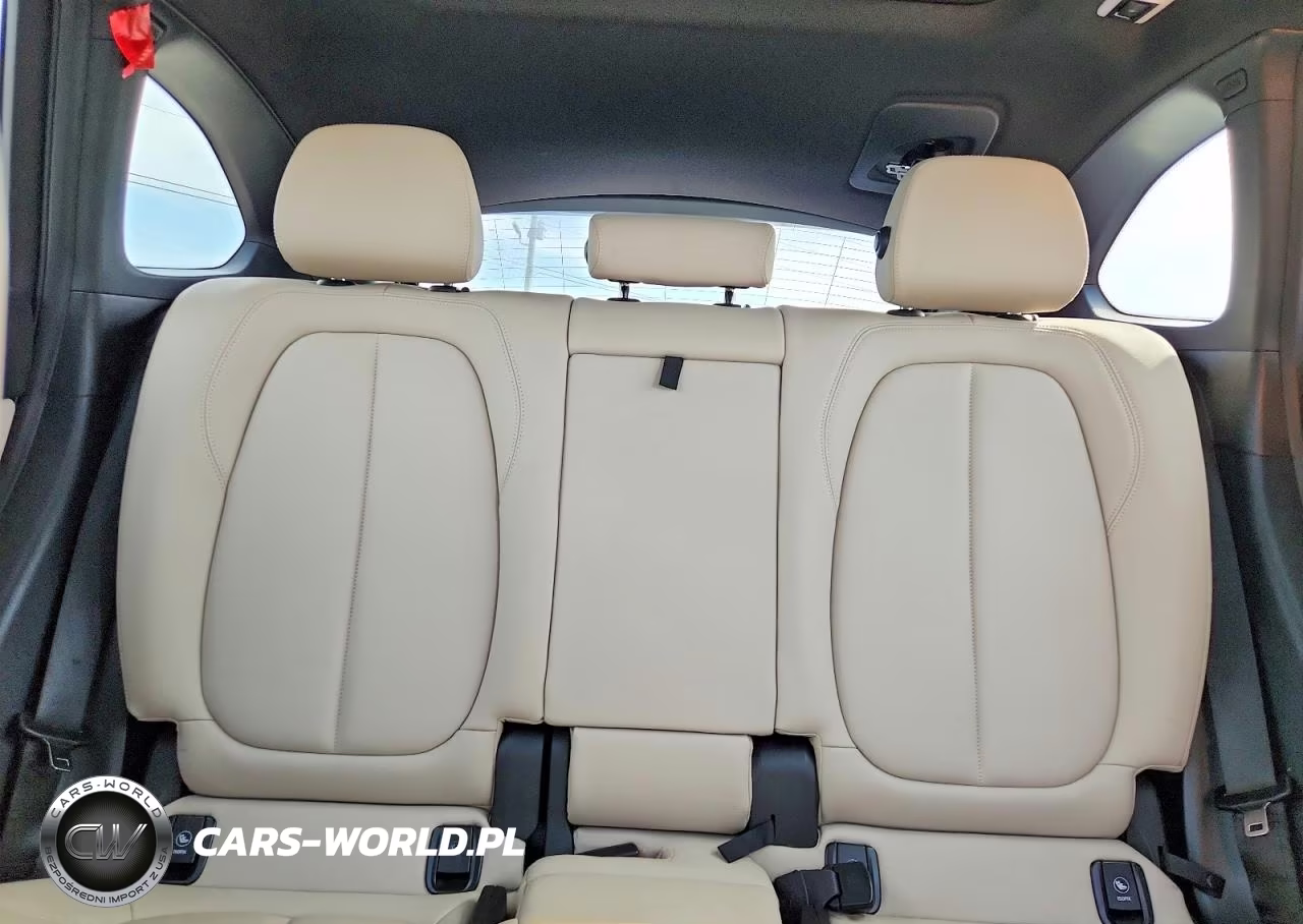 2021 BMW X1 xDrive28I VIN:WBXJG9C02M5T03406 - 10
