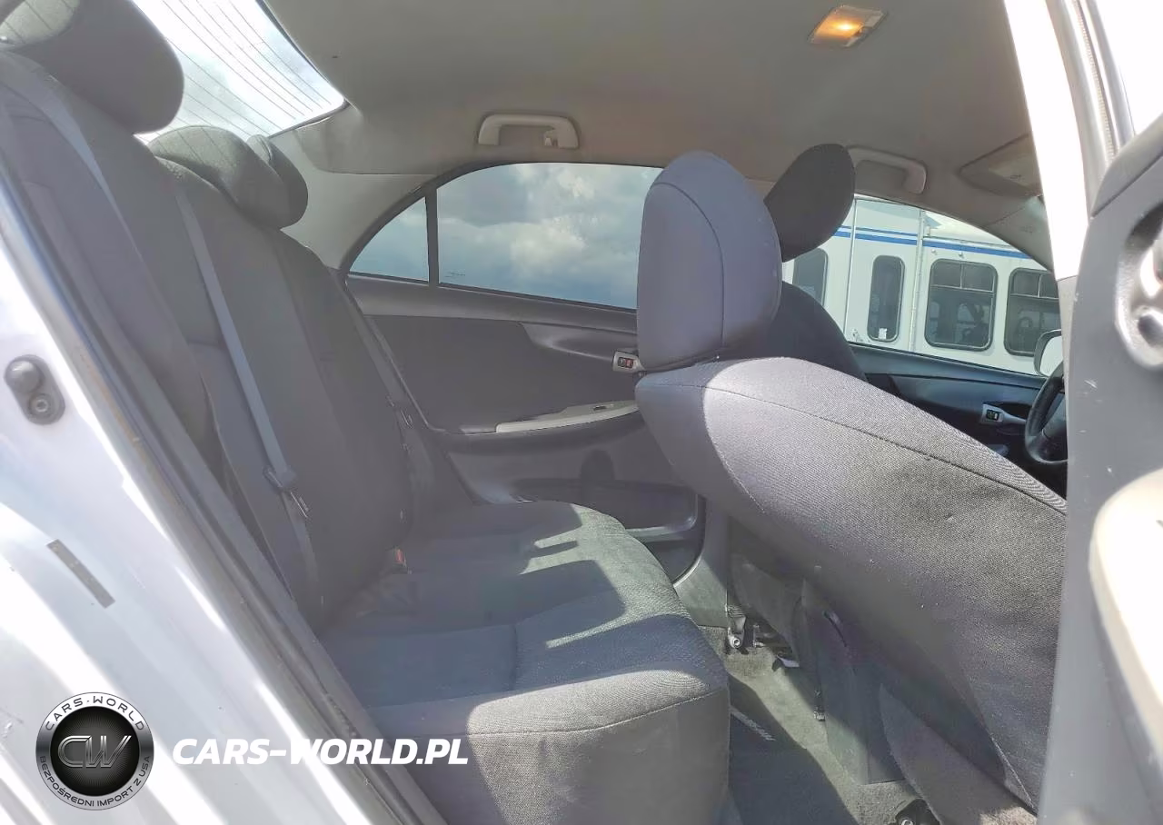 2010 Toyota Coroalla VIN:1NXBU4EE0AZ293767 - 10