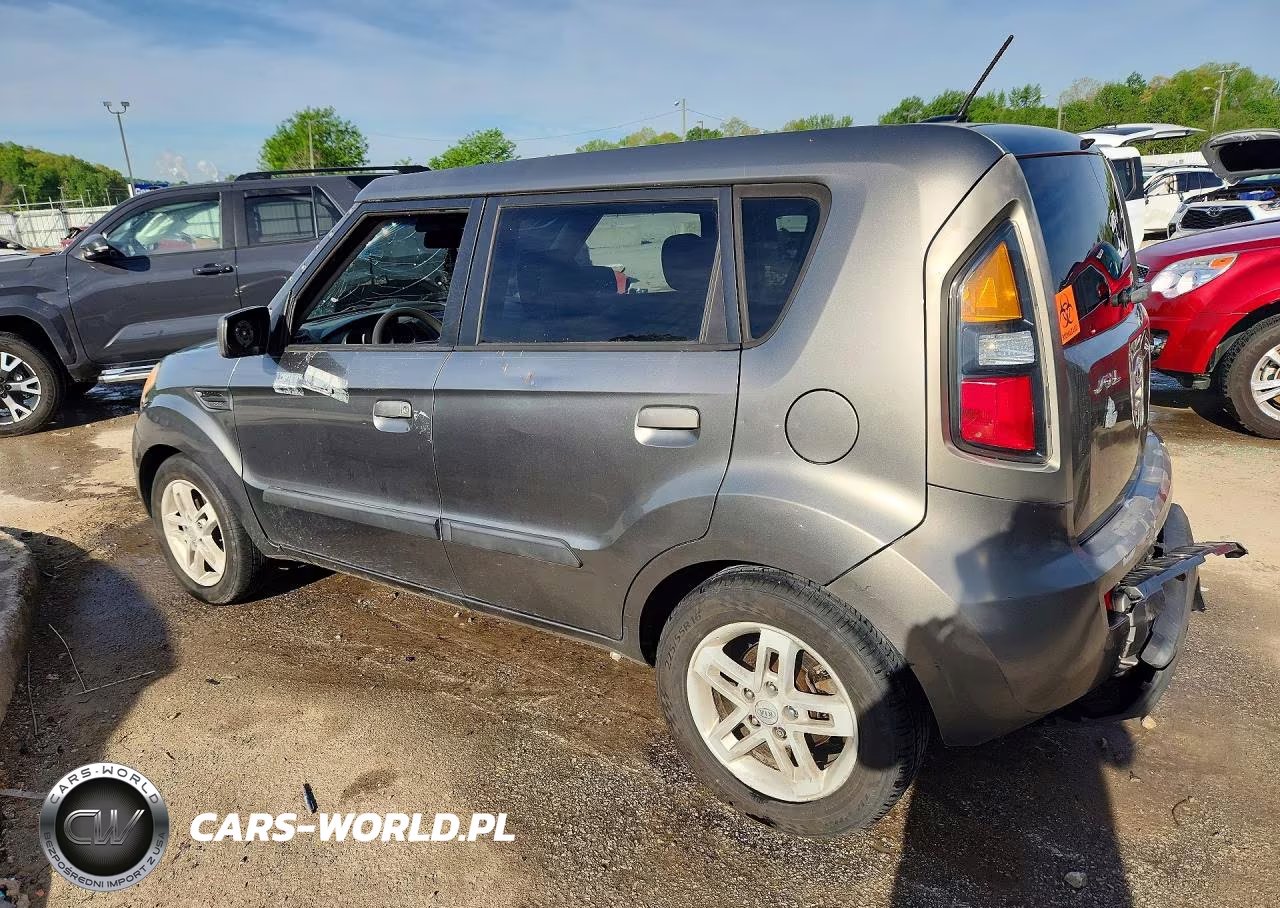 2010 Kia Soul + VIN:KNDJT2A27A7035473 - 2