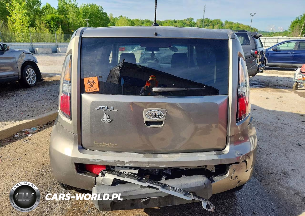 2010 Kia Soul + VIN:KNDJT2A27A7035473 - 6