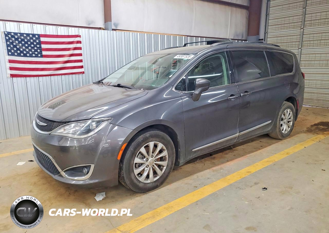 2017 Chrysler Pacifica Touring L