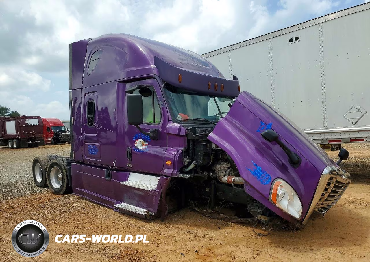 2017 Freightliner Cascadia 125 Semi Truck