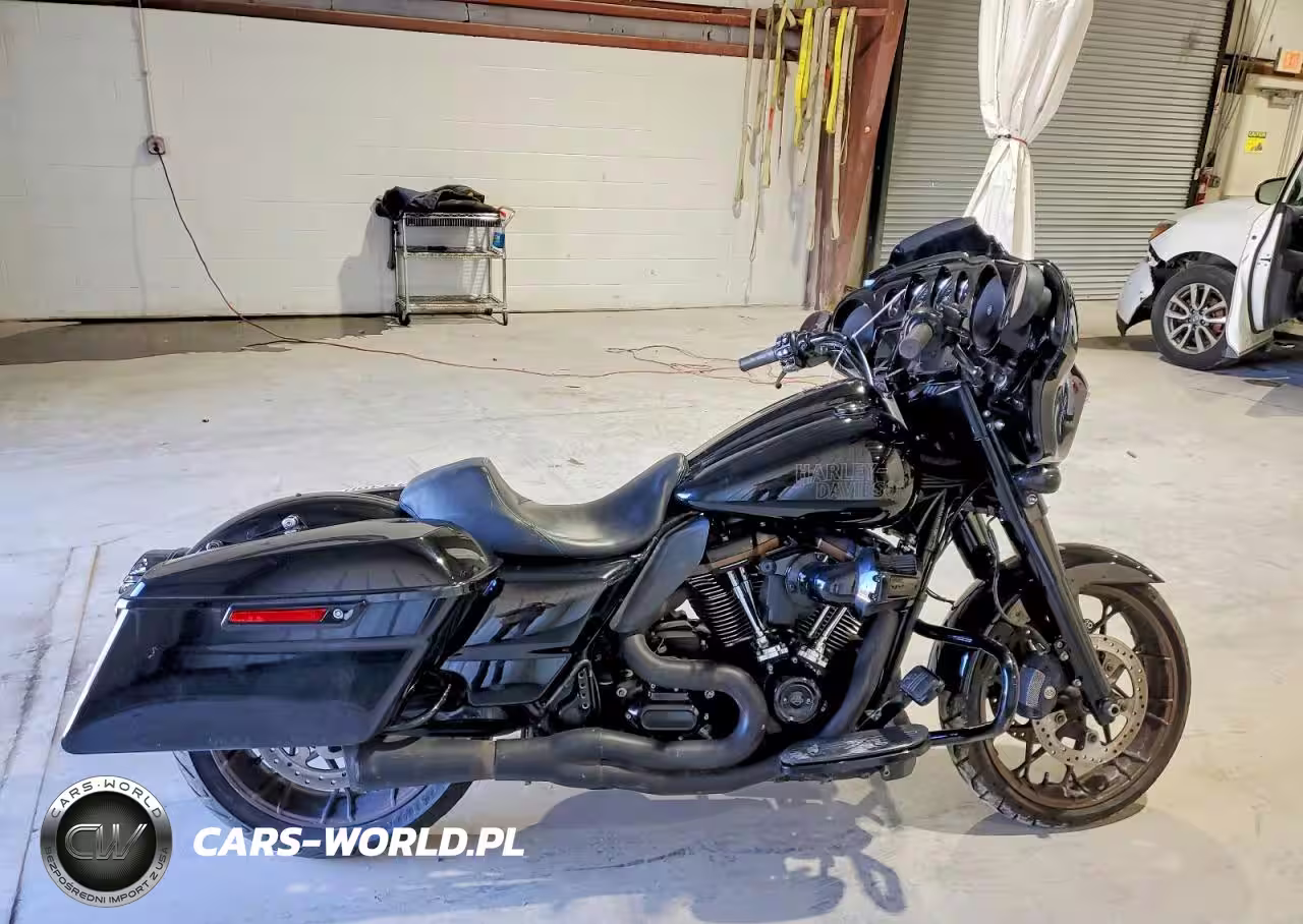 2022 Harley-Davidson Flhxst