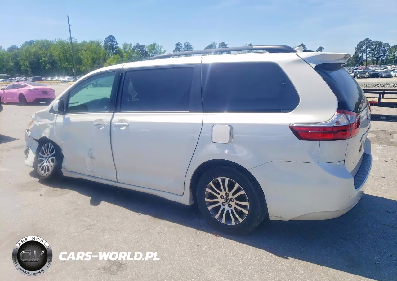 2018 Toyota Sienna Xle 8-Passenger VIN:5TDYZ3DC5JS918923 - 2
