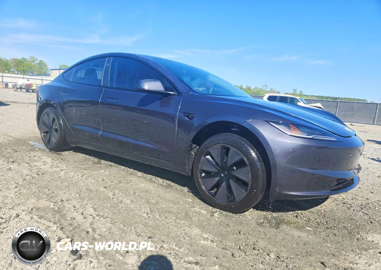2025 Tesla Model 3 VIN:5YJ3E1EA0SF061472 - 4