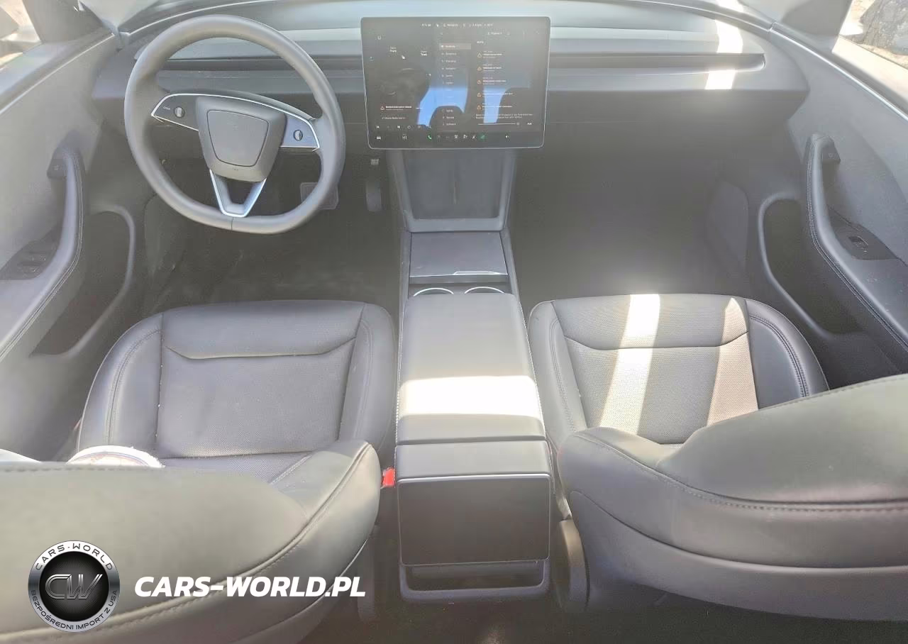 2025 Tesla Model 3 VIN:5YJ3E1EA0SF061472 - 8