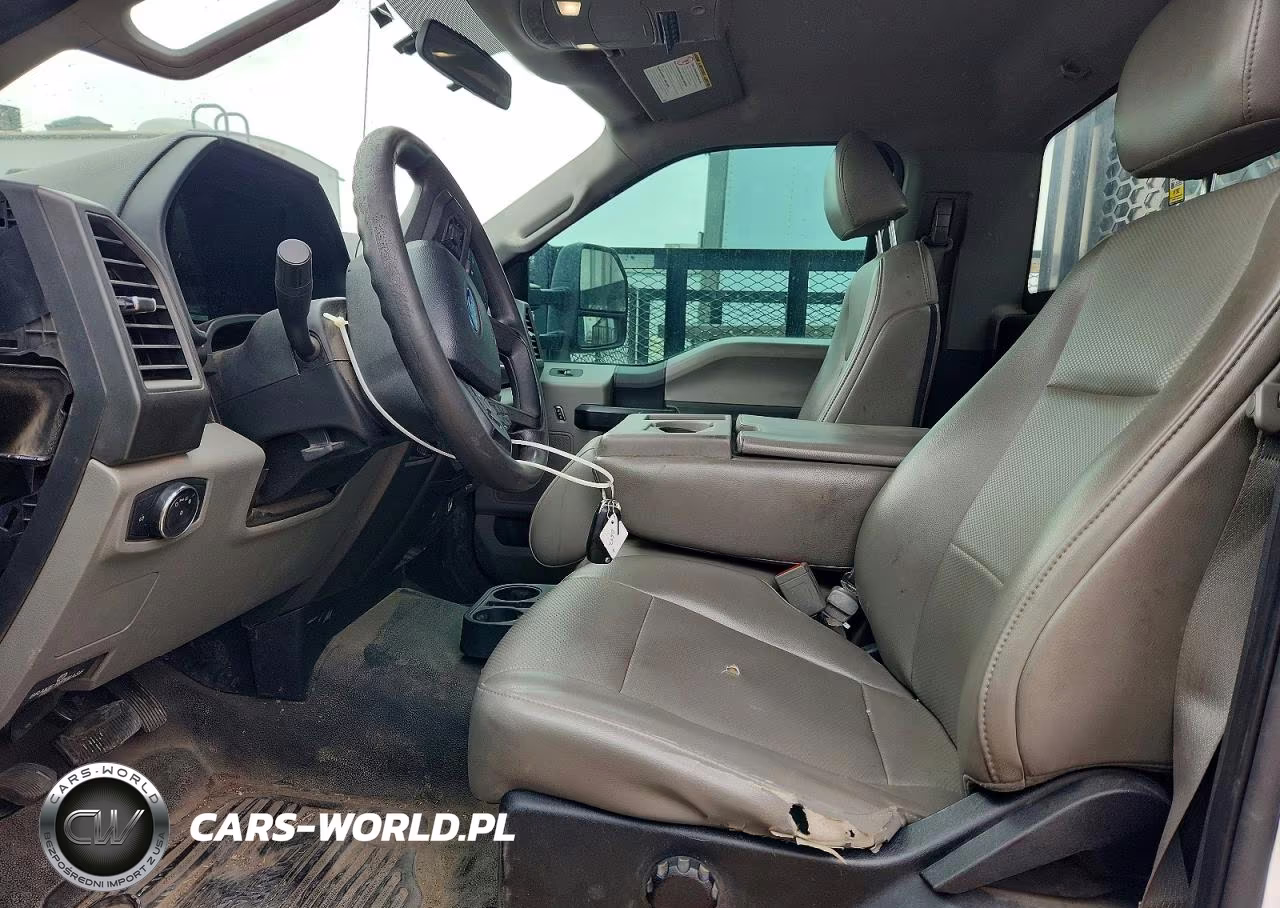2019 Ford F350 Super Duty Utility - Service Truck VIN:1FDRF3G64KEG06968 - 7