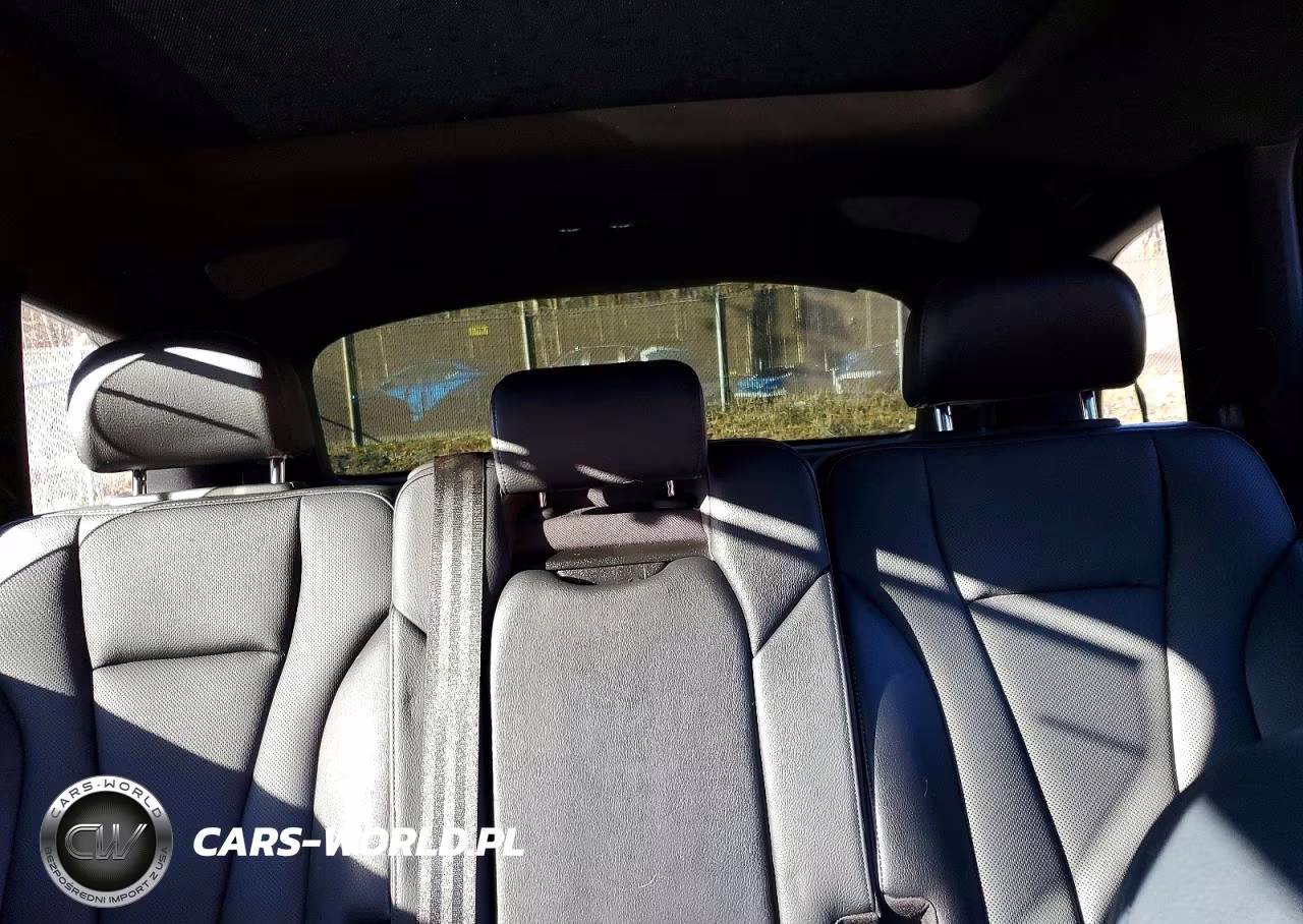 2019 Audi Q7 Prestige VIN:WA1VAAF76KD005464 - 10