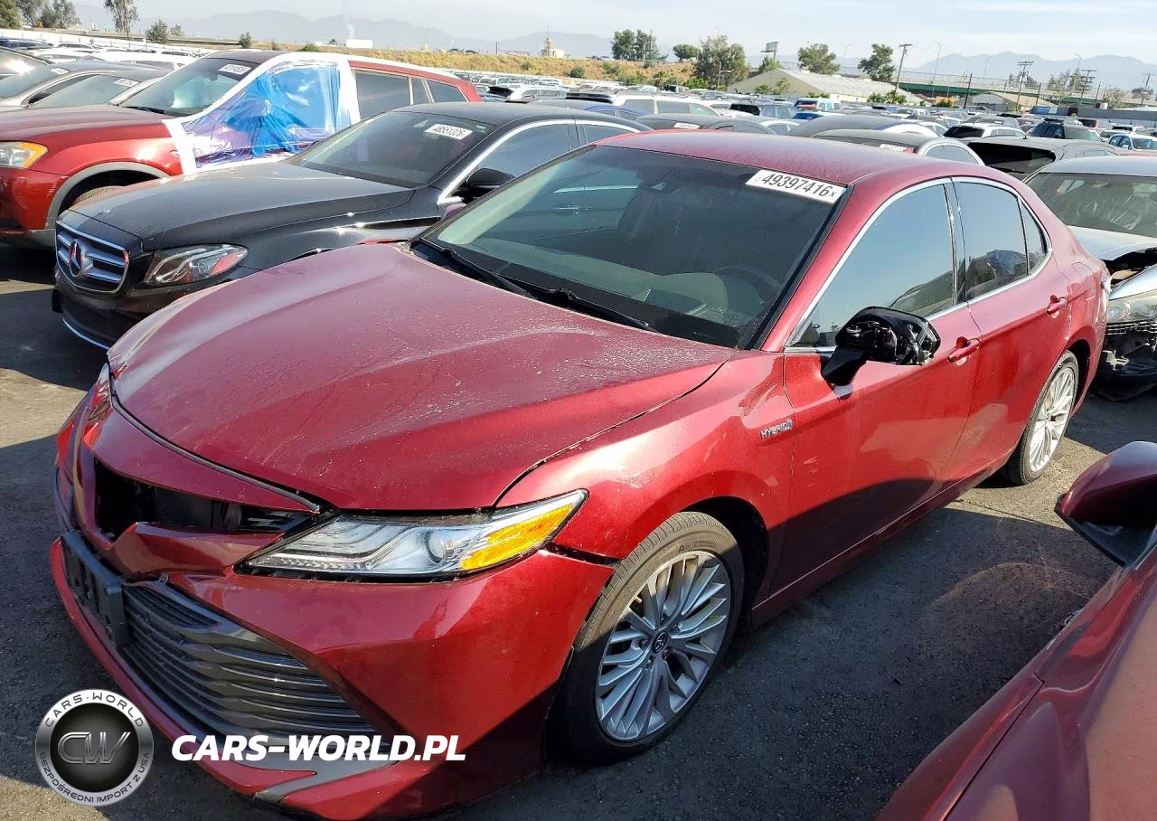 2019 Toyota Camry Hybrid Xle