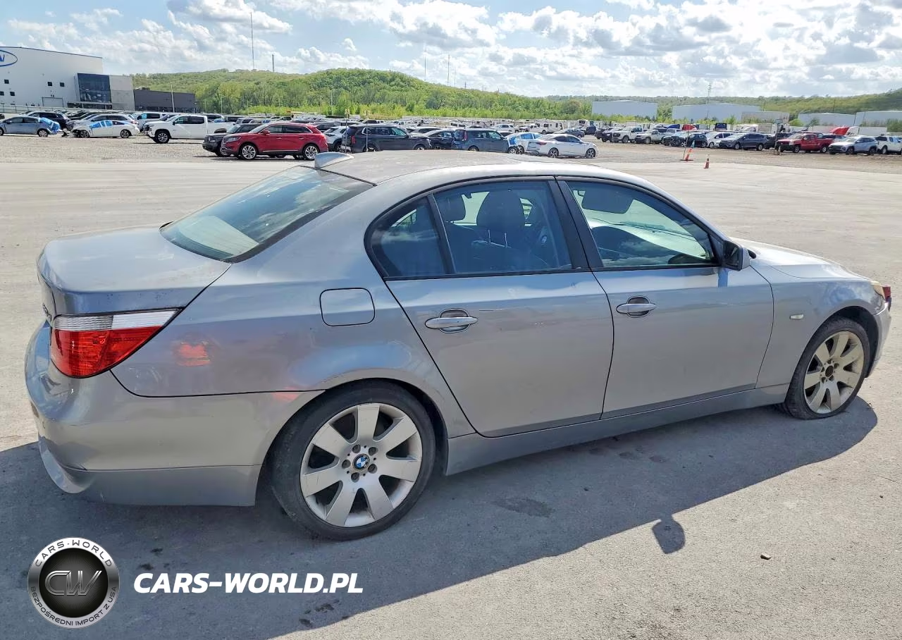 2006 BMW 530 Xi VIN:WBANF73536CG69813 - 3