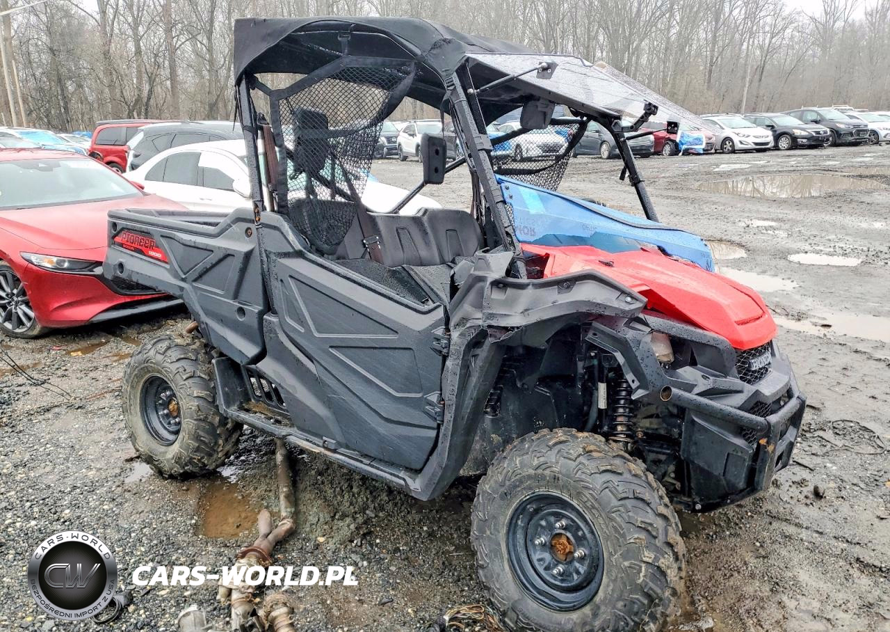 2016 Honda Pioneer 1000 Utility Vehicle