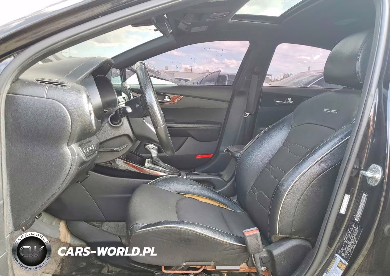 2020 Kia Forte Gt Line VIN:3KPF34AD2LE255934 - 7