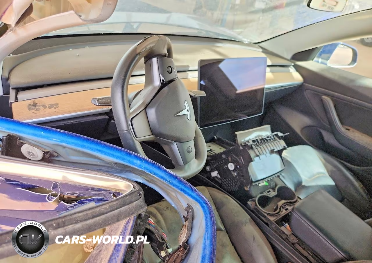 2020 Tesla Model 3 VIN:5YJ3E1EAXLF705917 - 8