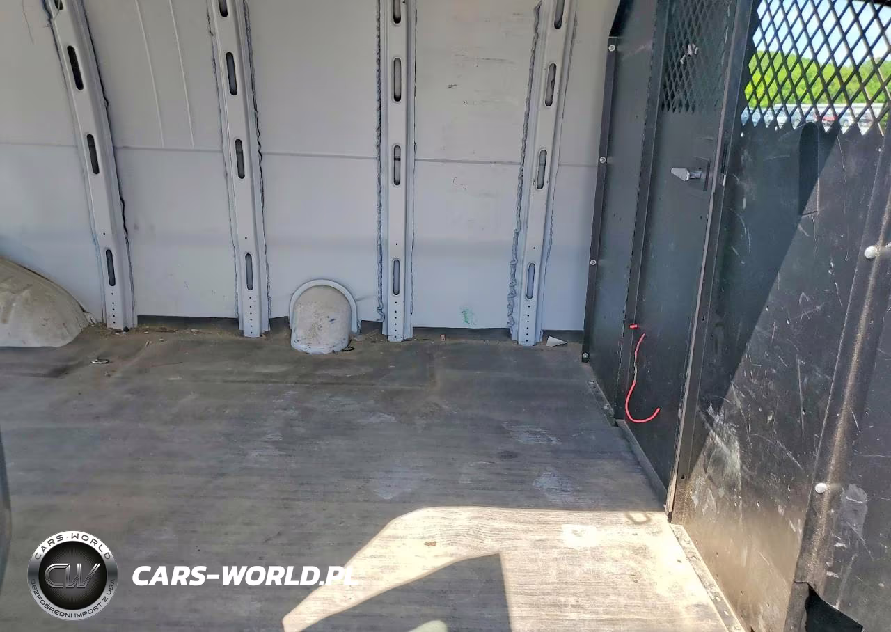 2019 Chevrolet Express 2500 Cargo Delivery Van VIN:1GCWGBFG6K1317302 - 11