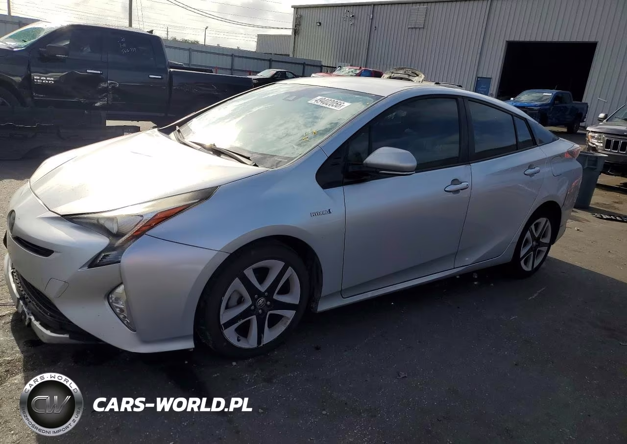 2016 Toyota Prius Three Touring – zdjęcie 1 z 12