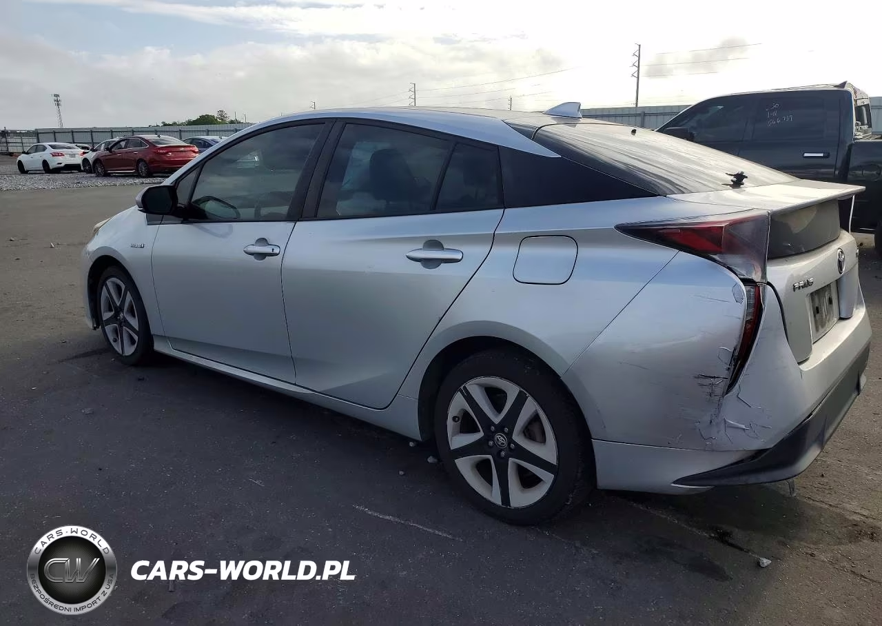 2016 Toyota Prius Three Touring VIN:JTDKARFU5G3513130 - 2