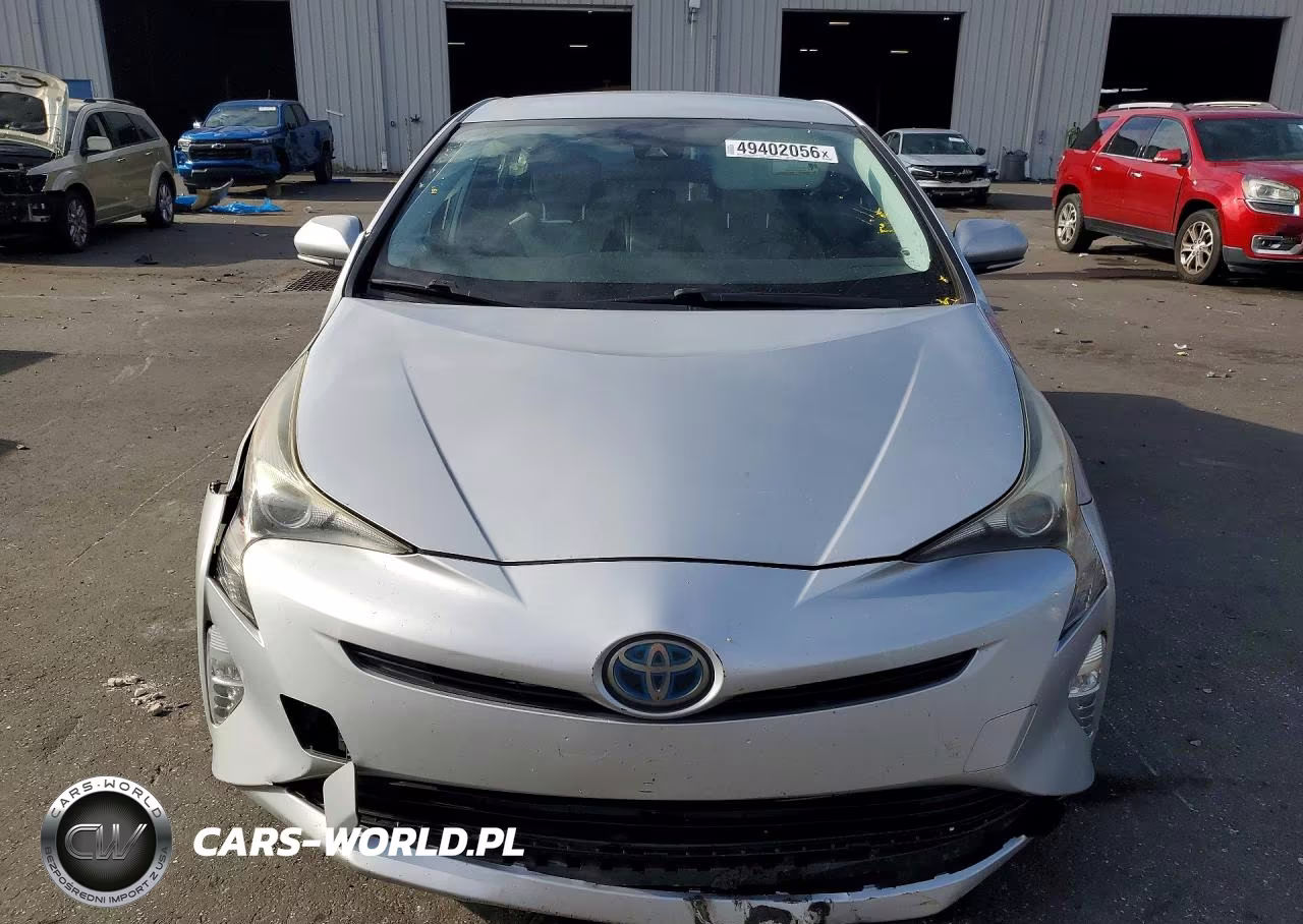2016 Toyota Prius Three Touring VIN:JTDKARFU5G3513130 - 5
