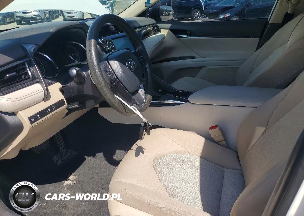 2020 Toyota Camry Le VIN:4T1L11BK2LU014568 - 7