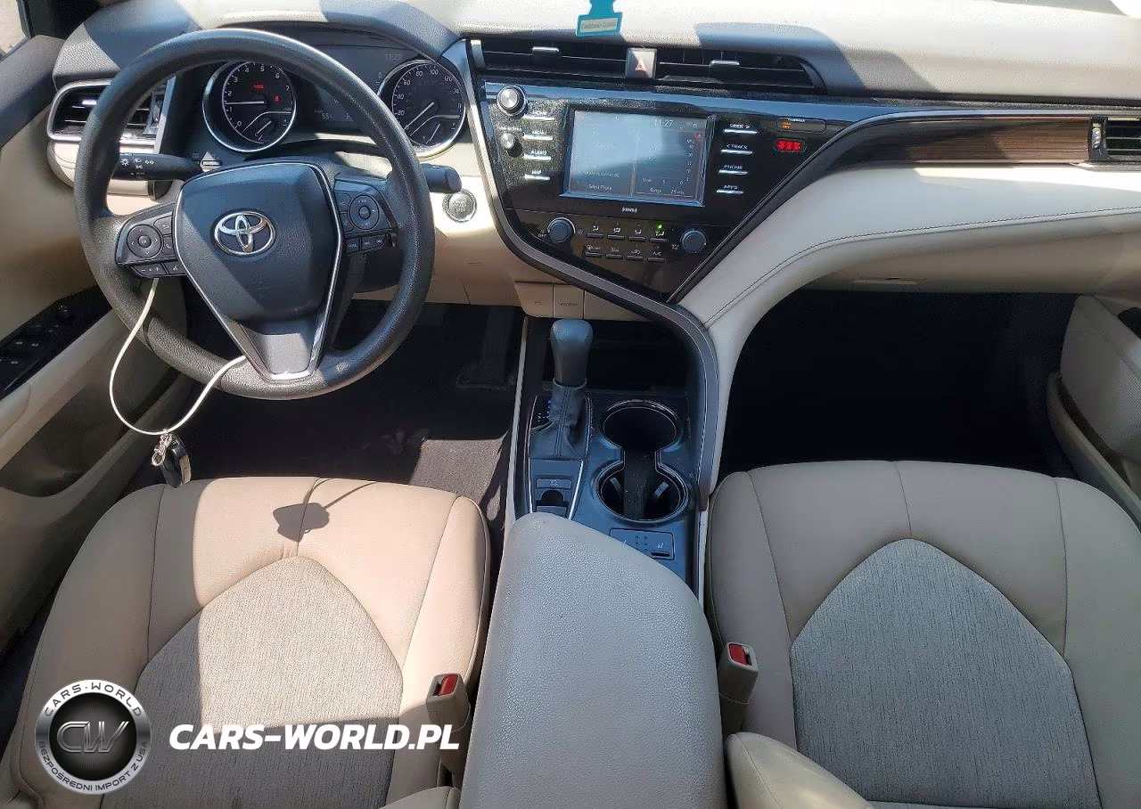 2020 Toyota Camry Le VIN:4T1L11BK2LU014568 - 8