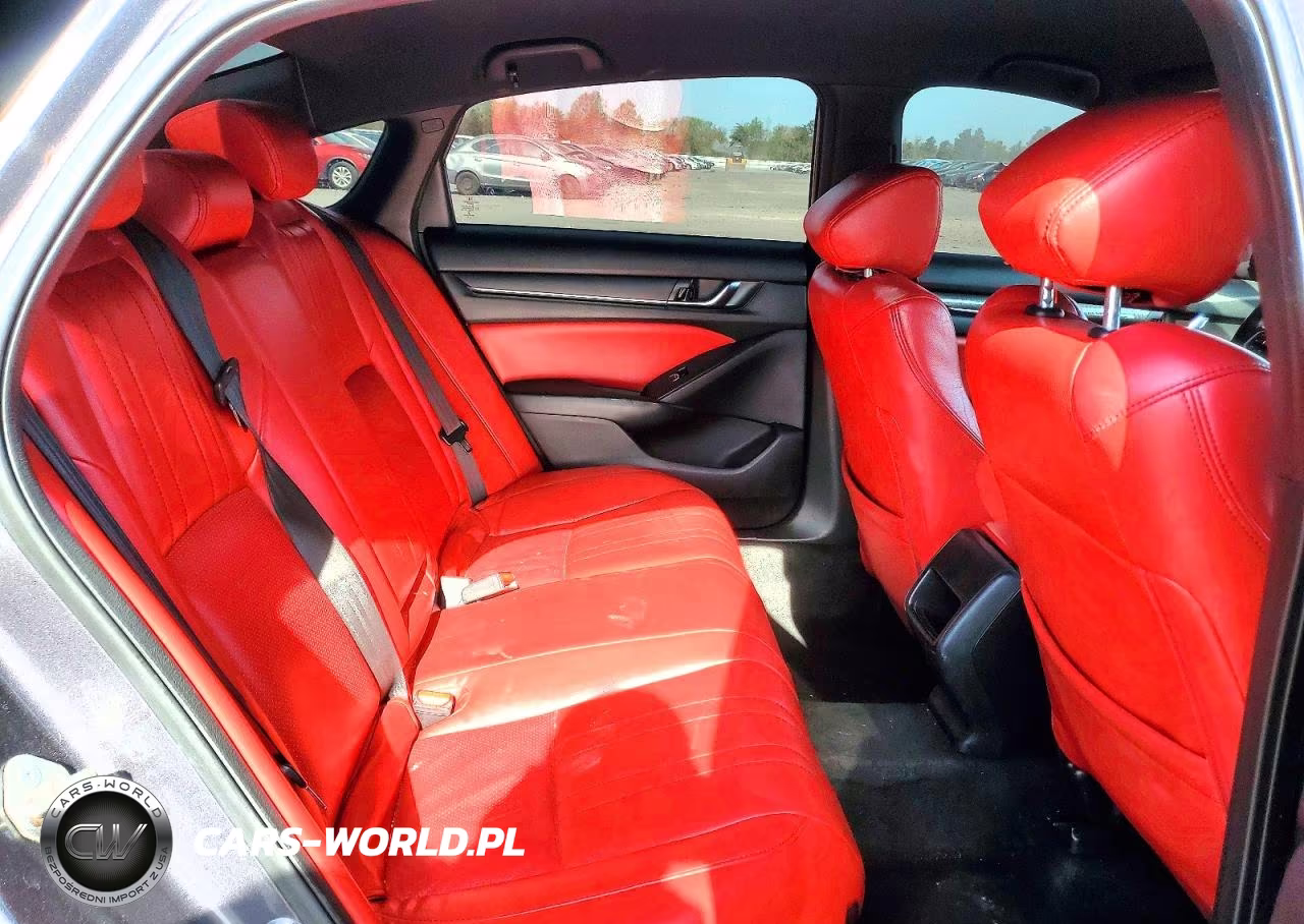 2018 Honda Accord Sport VIN:1HGCV1F3XJA097050 - 10