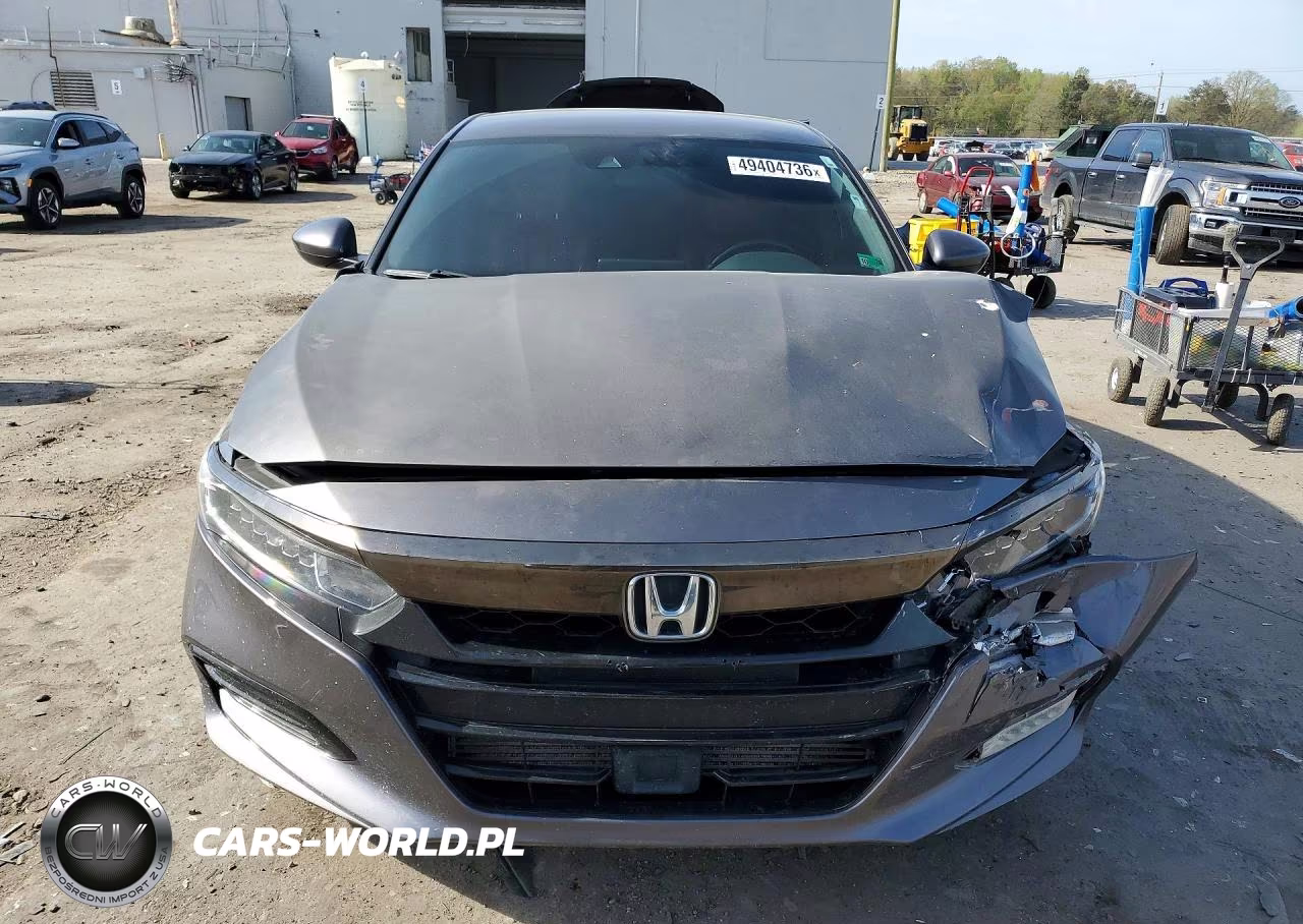 2018 Honda Accord Sport VIN:1HGCV1F3XJA097050 - 5
