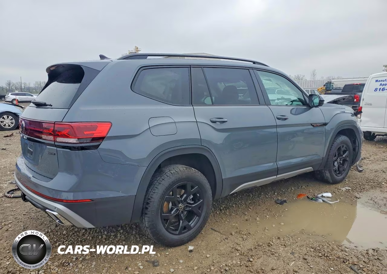 2025 Volkswagen Atlas Peak Edition Se VIN:1V2CR2CA3SC518588 - 3