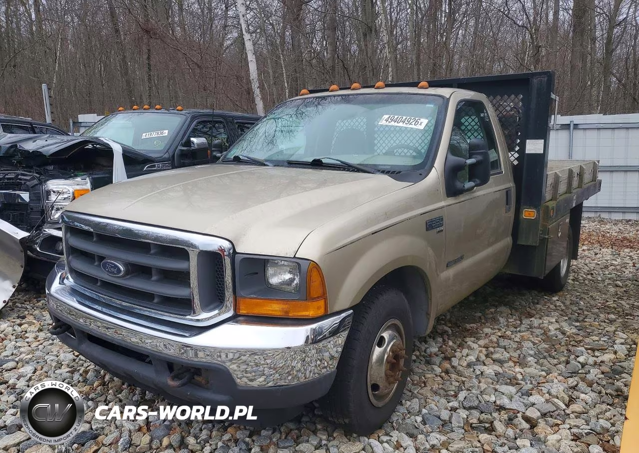 2001 Ford F350 Super Duty Flatbed Truck