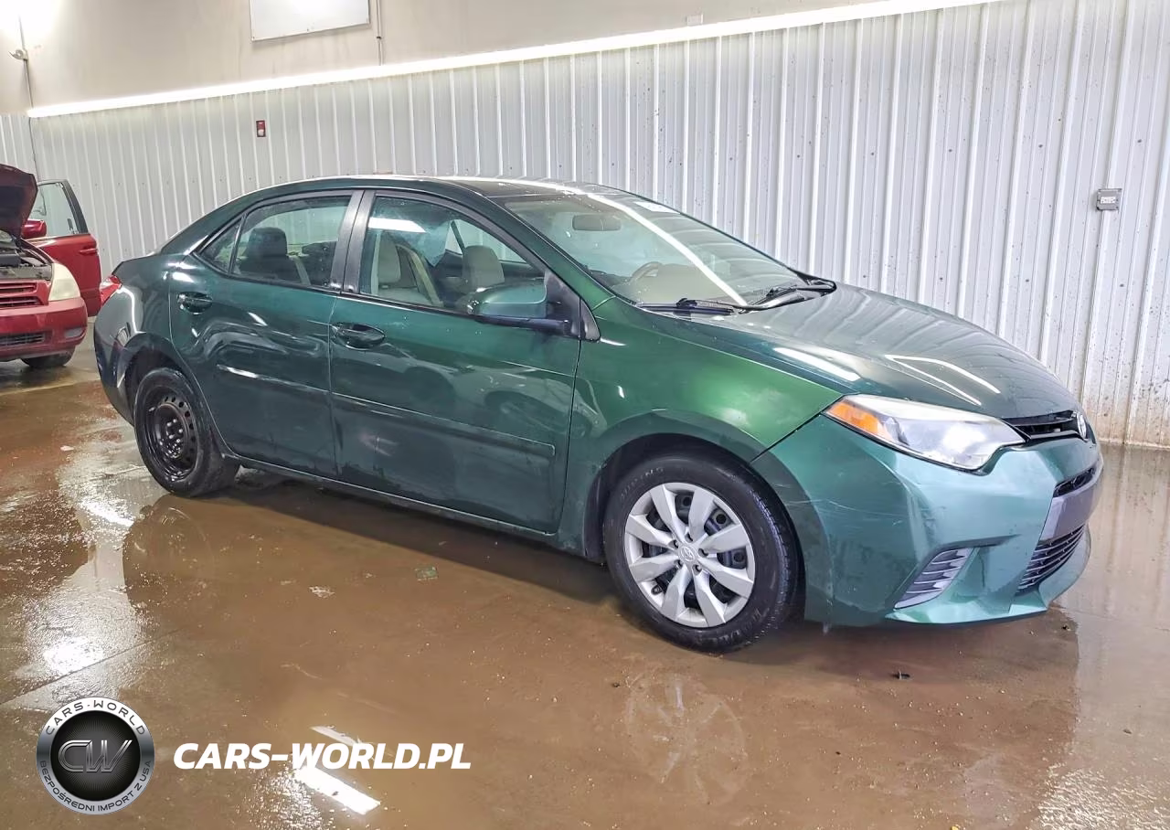 2015 Toyota Corolla Le VIN:5YFBURHE0FP227902 - 4