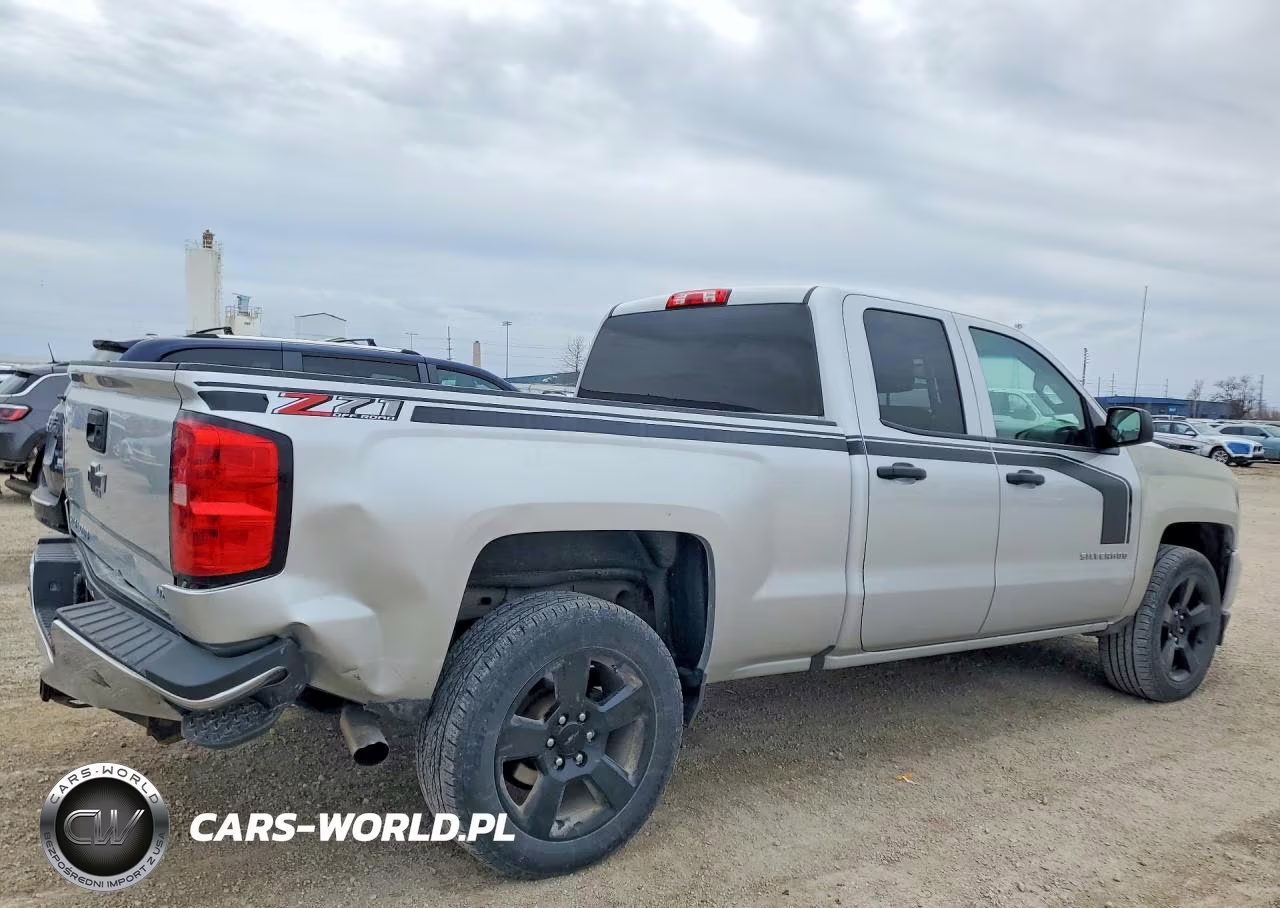 2017 Chevrolet Silverado K1500 Custom VIN:1GCVKPEC4HZ299981 - 3