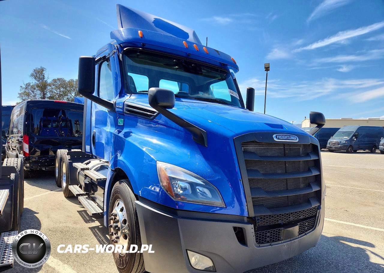 2020 Freightliner Cascadia 126 Semi Truck