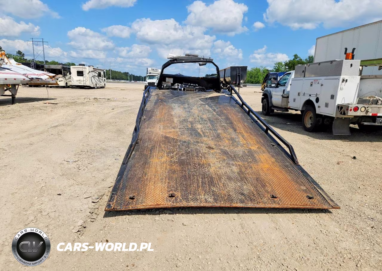 2022 Ford F550 Super Duty Rollback Truck VIN:1FDUF5HT0NDA27996 - 6