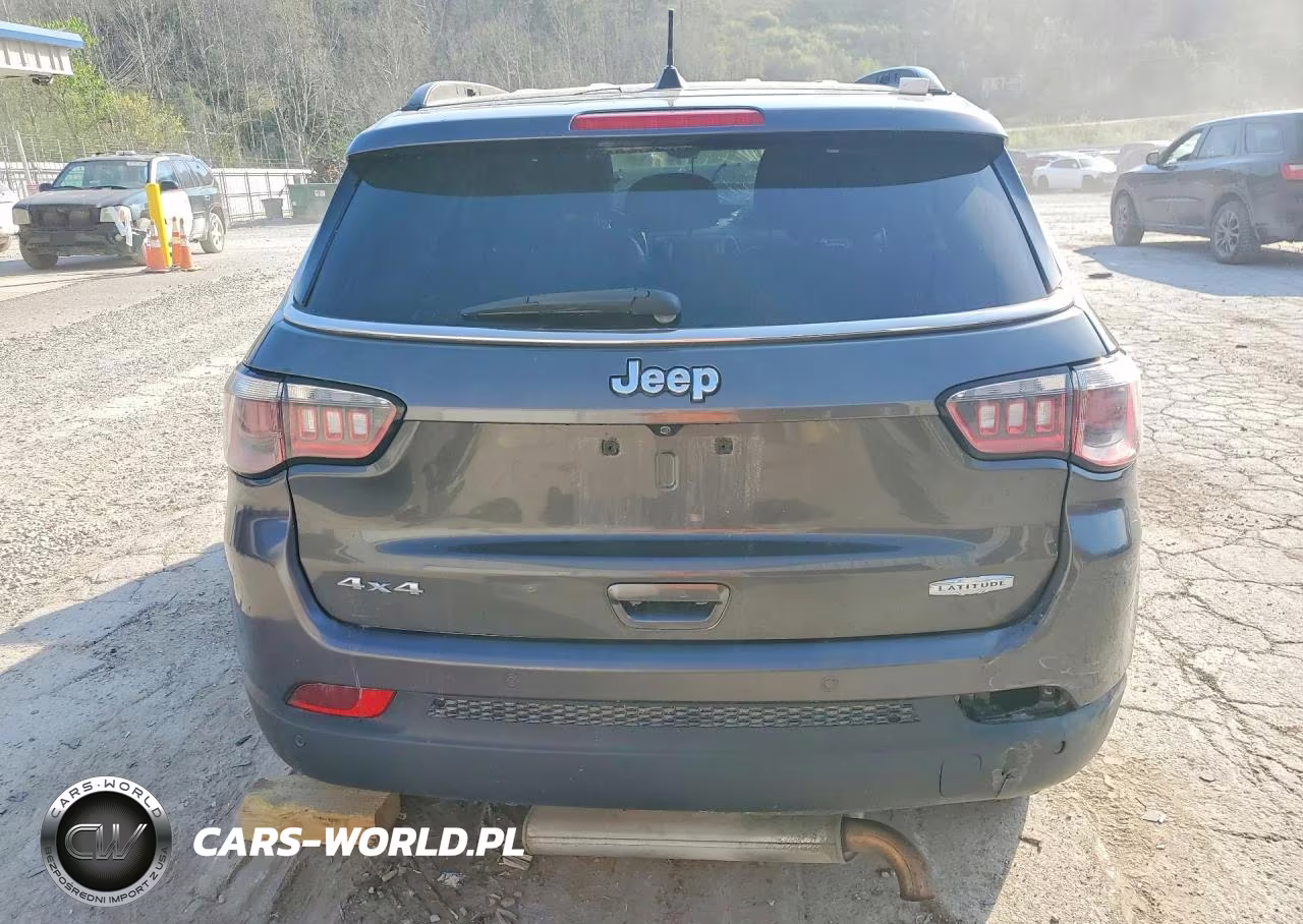 2018 Jeep Compass Latitude VIN:3C4NJDBB4JT359705 - 6