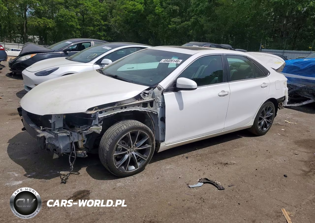 2016 Toyota Camry Xse