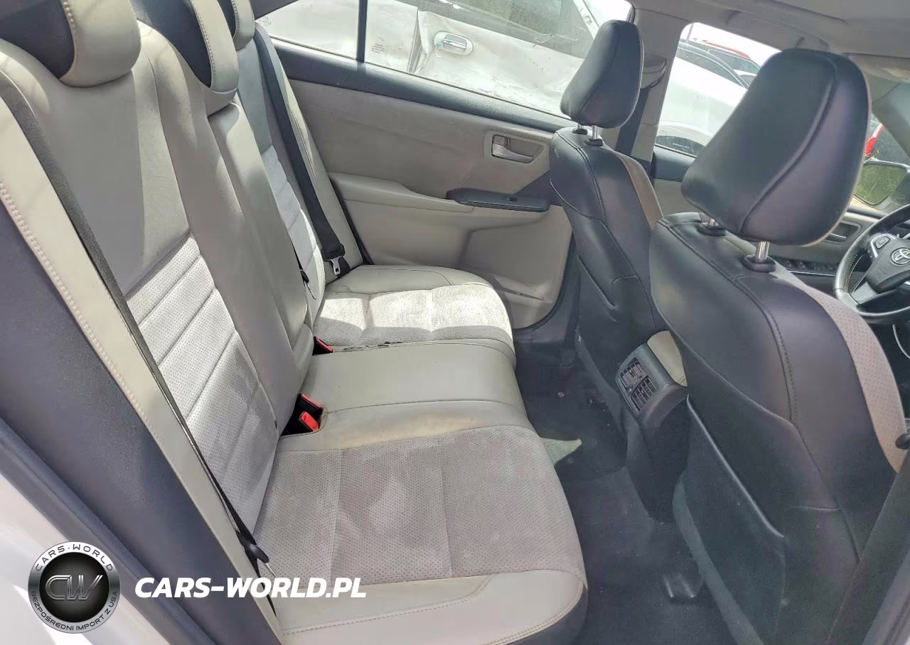 2016 Toyota Camry Xse VIN:4T1BF1FK8GU528826 - 10