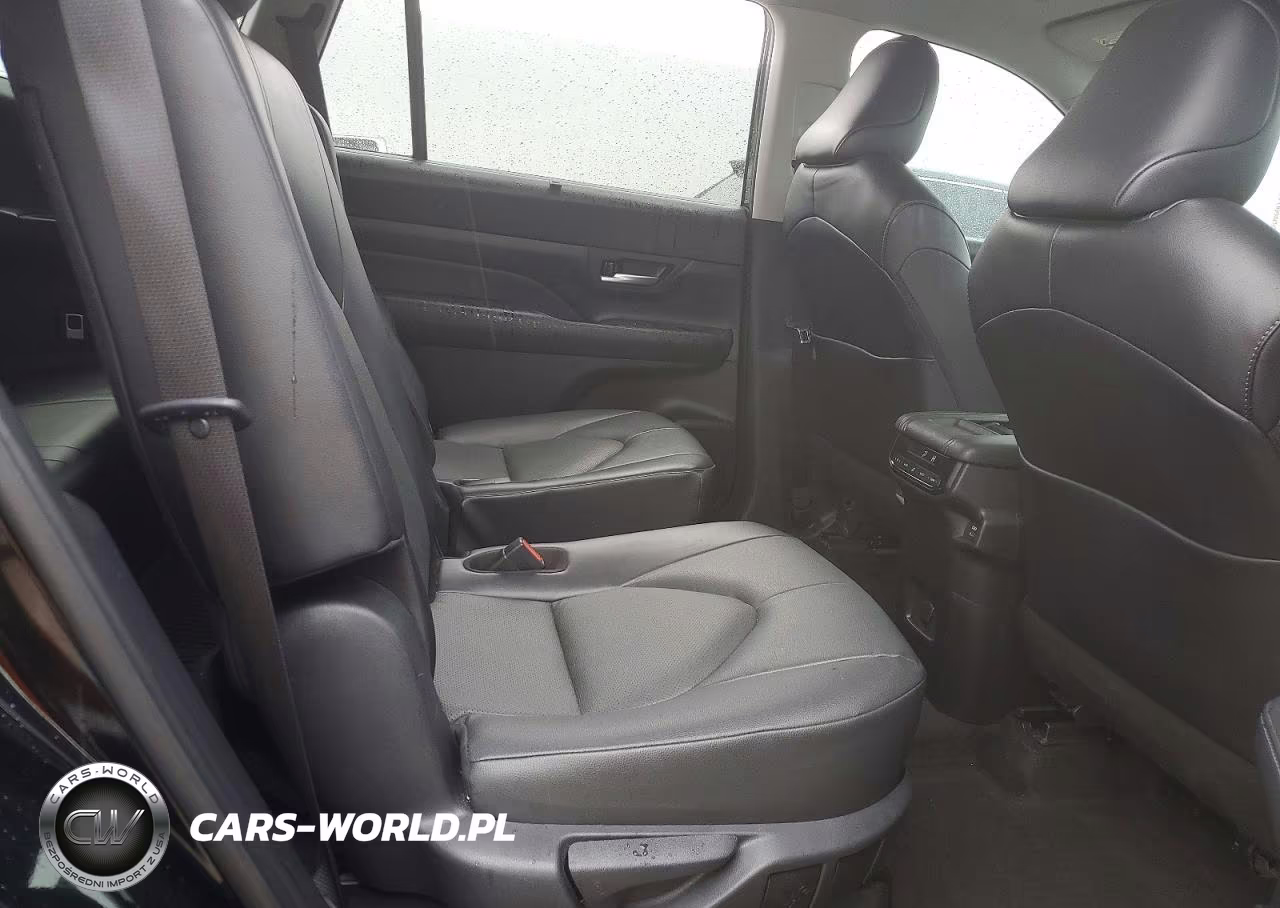 2024 Toyota Grand Highlander Xle VIN:5TDAAAA55RS019039 - 11