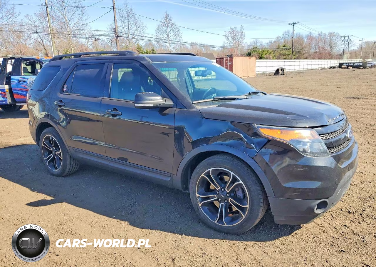 2015 Ford Explorer Sport VIN:1FM5K8GT6FGB94852 - 4