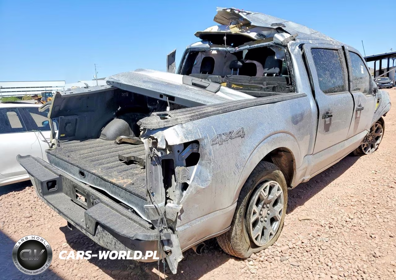 2025 Ford F150 Stx VIN:1FTEW2LP3SKD31784 - 3