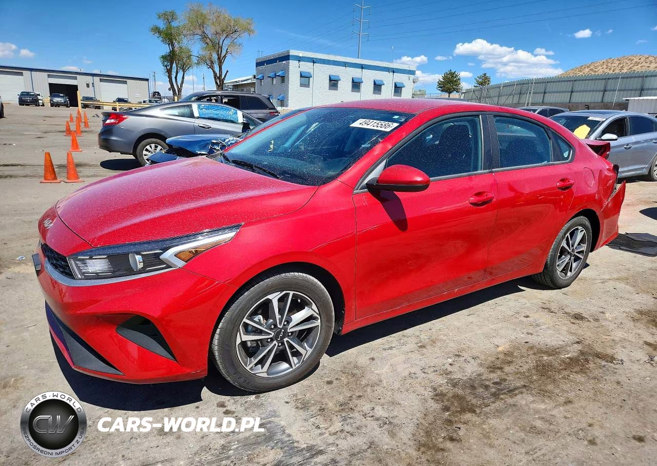 2023 Kia Forte Lxs