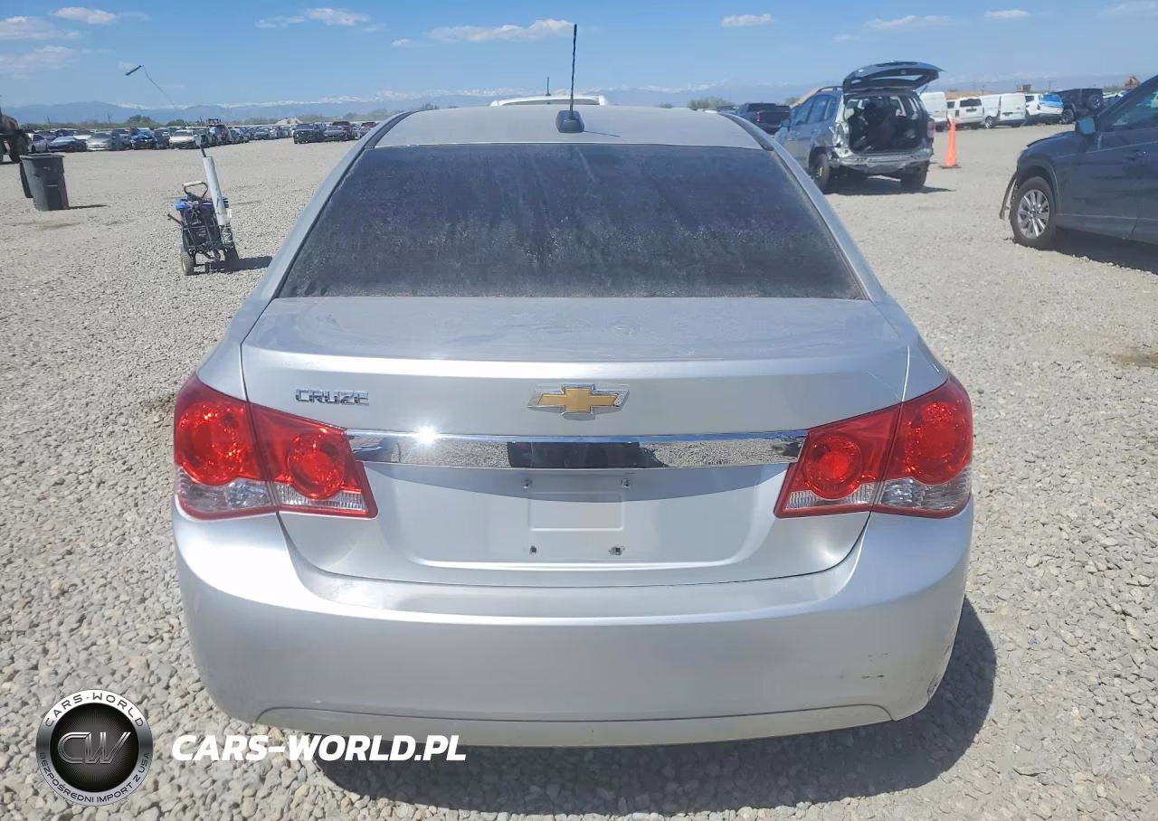2015 Chevrolet Cruze Ls VIN:1G1PA5SG1F7152901 - 6
