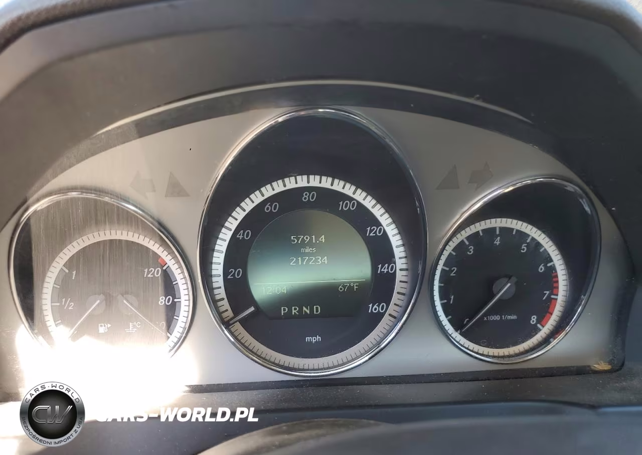 2011 Mercedes-Benz C 300 4Matic VIN:WDDGF8BB6BR138785 - 9