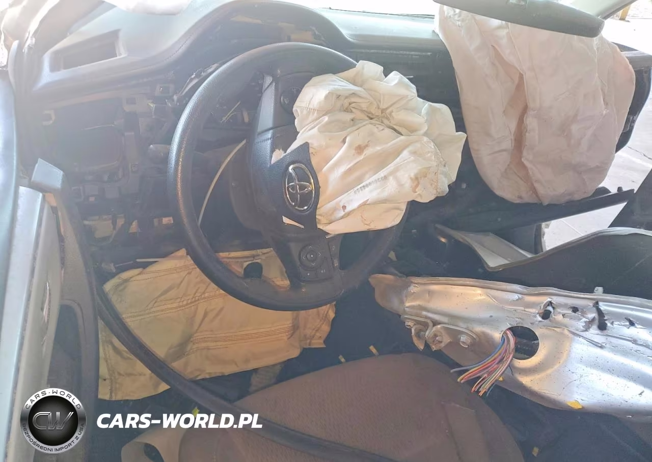 2015 Toyota Corolla Le VIN:5YFBURHE8FP195751 - 8