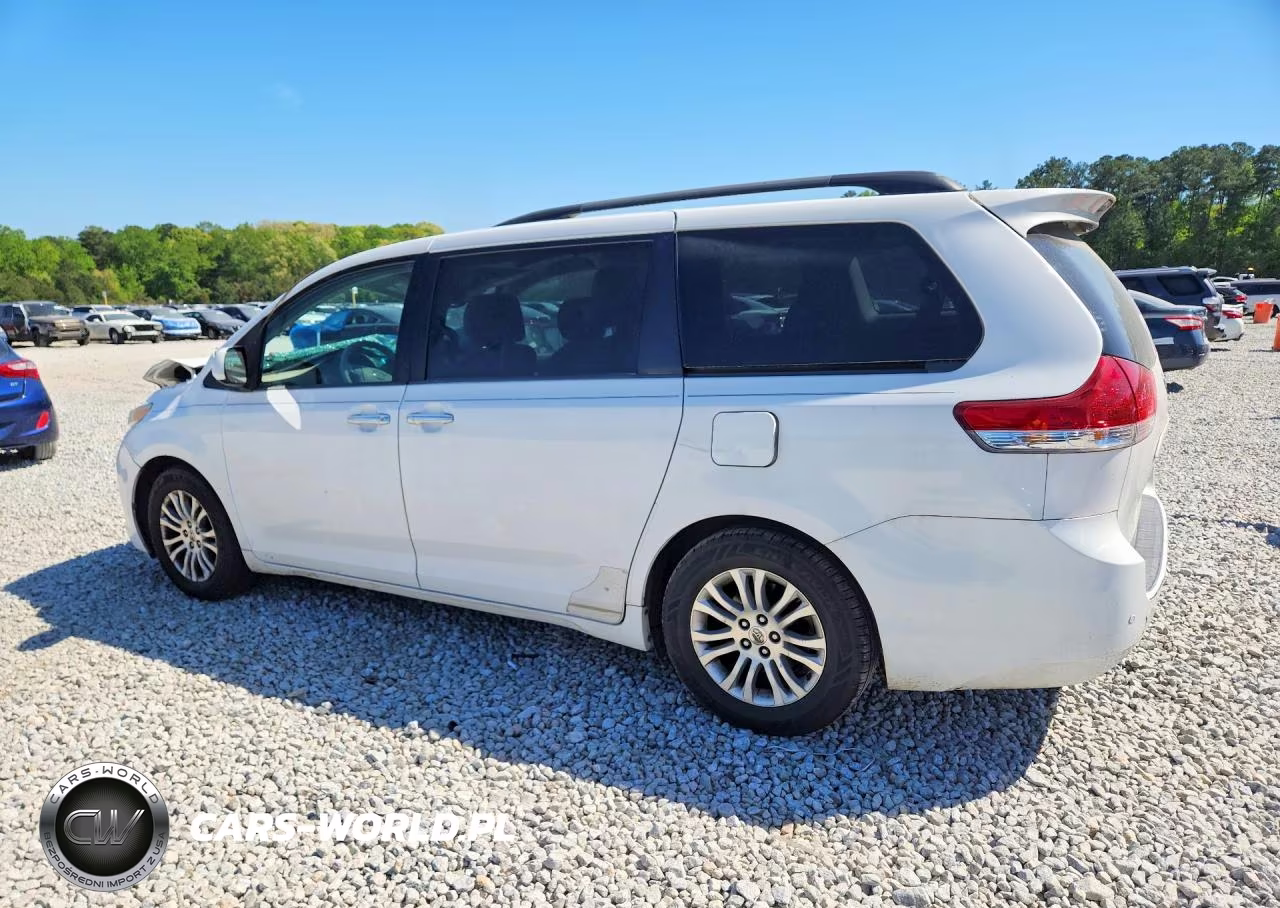2013 Toyota Sienna Xle 8-Passenger VIN:5TDYK3DC6DS346429 - 2